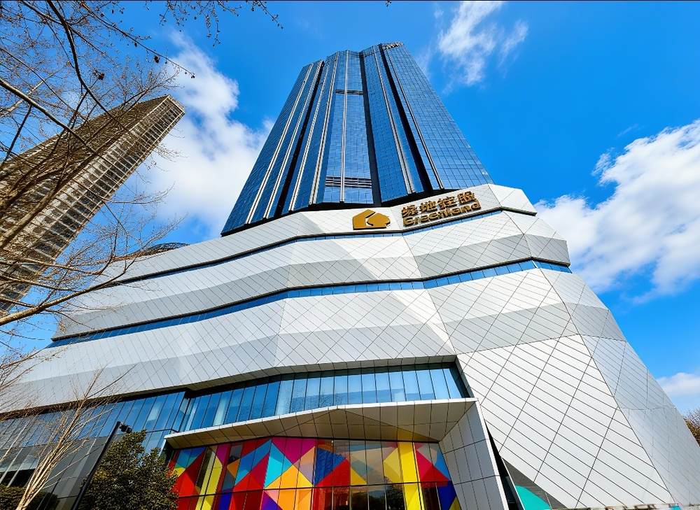 绿地中心锦峰外立面图